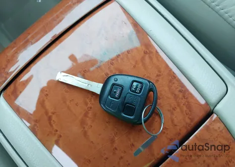 2004 Lexus Rx 330 from USA, damaged, VIN JTJGA31U240008750